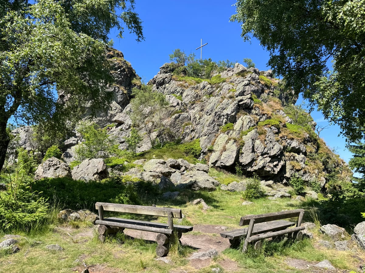 Wandern an den Bruchhauser Steinen