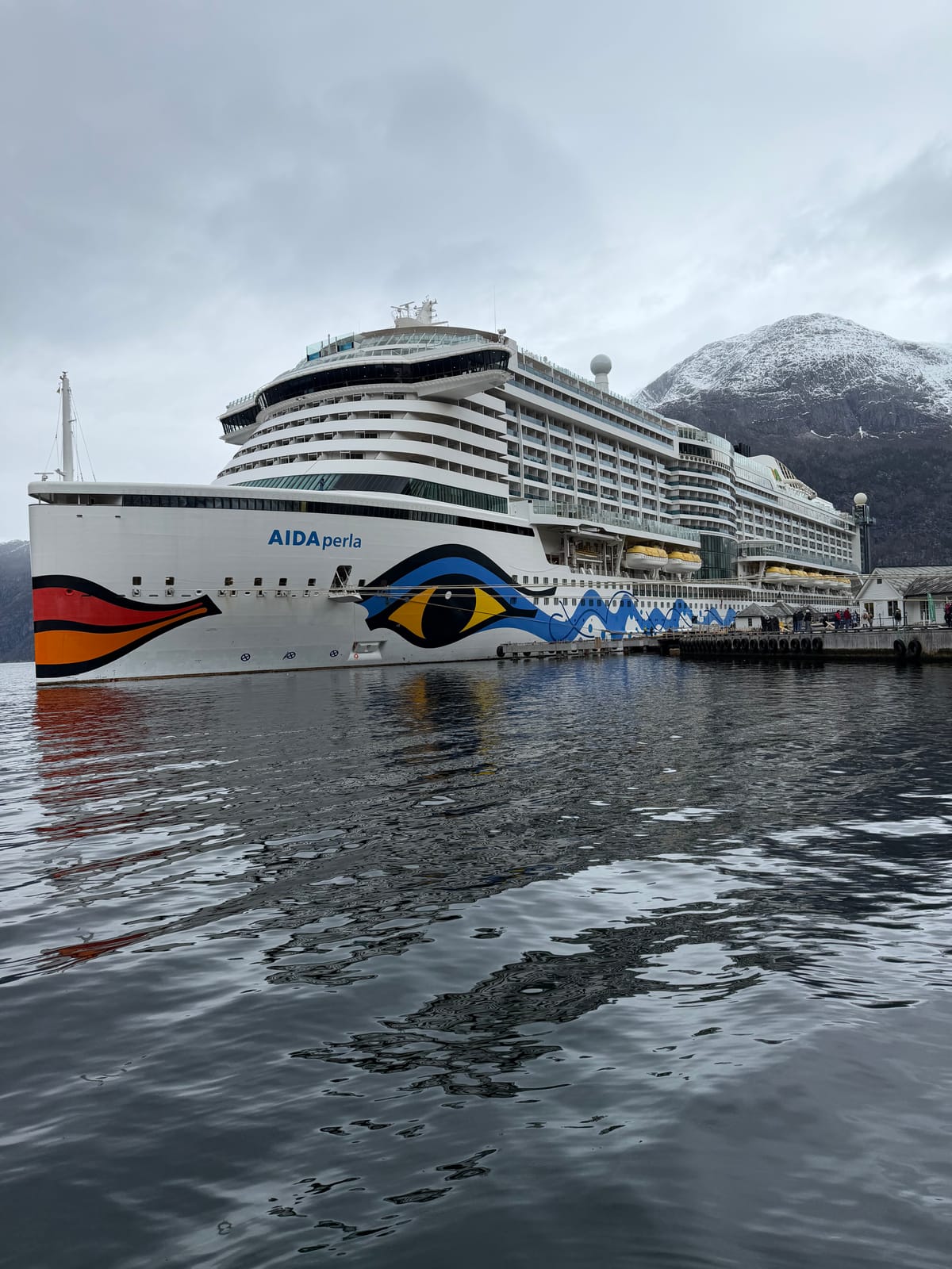 Leinen los in Hamburg – Mit der AIDAPerla auf Kurs Richtung Norwegen